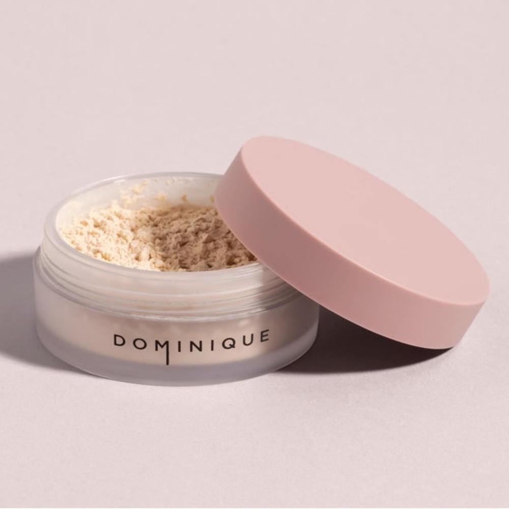 NEW Dominique Smooth & Blur Setting Power